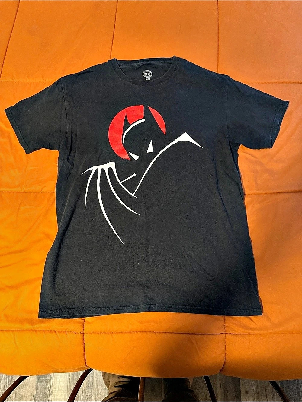 DC Shoes Graphic Short Sleeve Tee in Black & Red Size Medium
